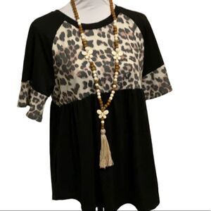 NWOT Leopard shirt  